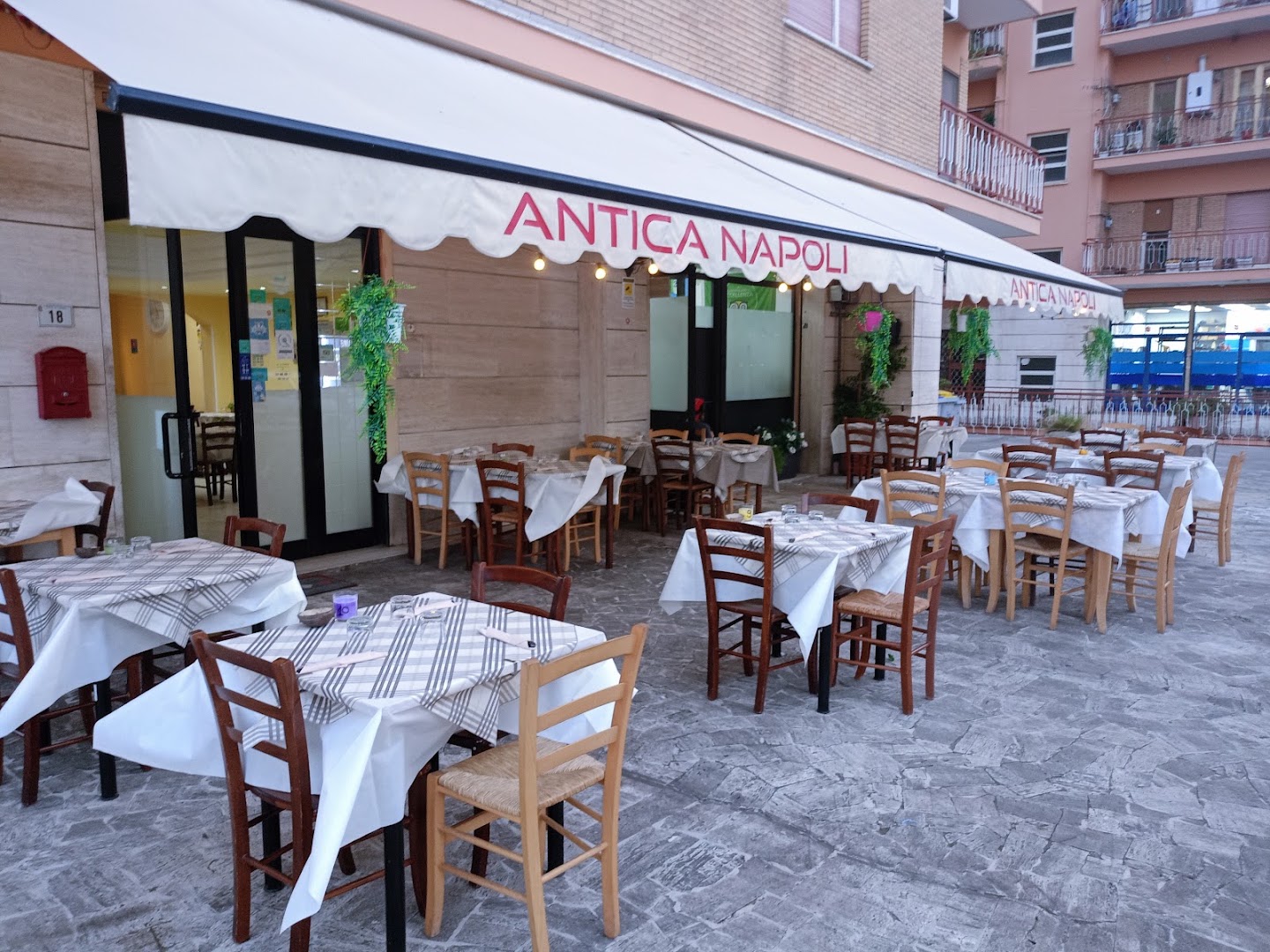 L' Antica Napoli · Foto 1